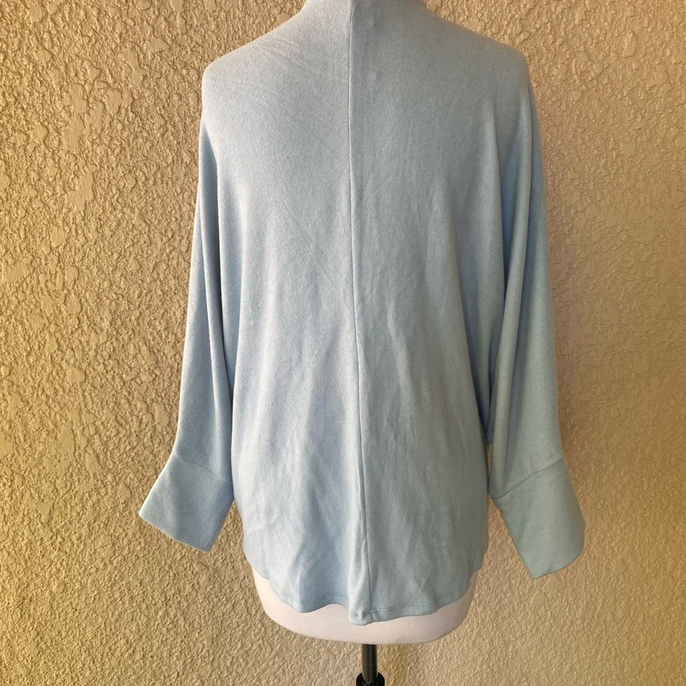 CHICO'S Ice Sage Tie Front Soft Knit Cardigan Size 1/M - Picture 5 of 7
